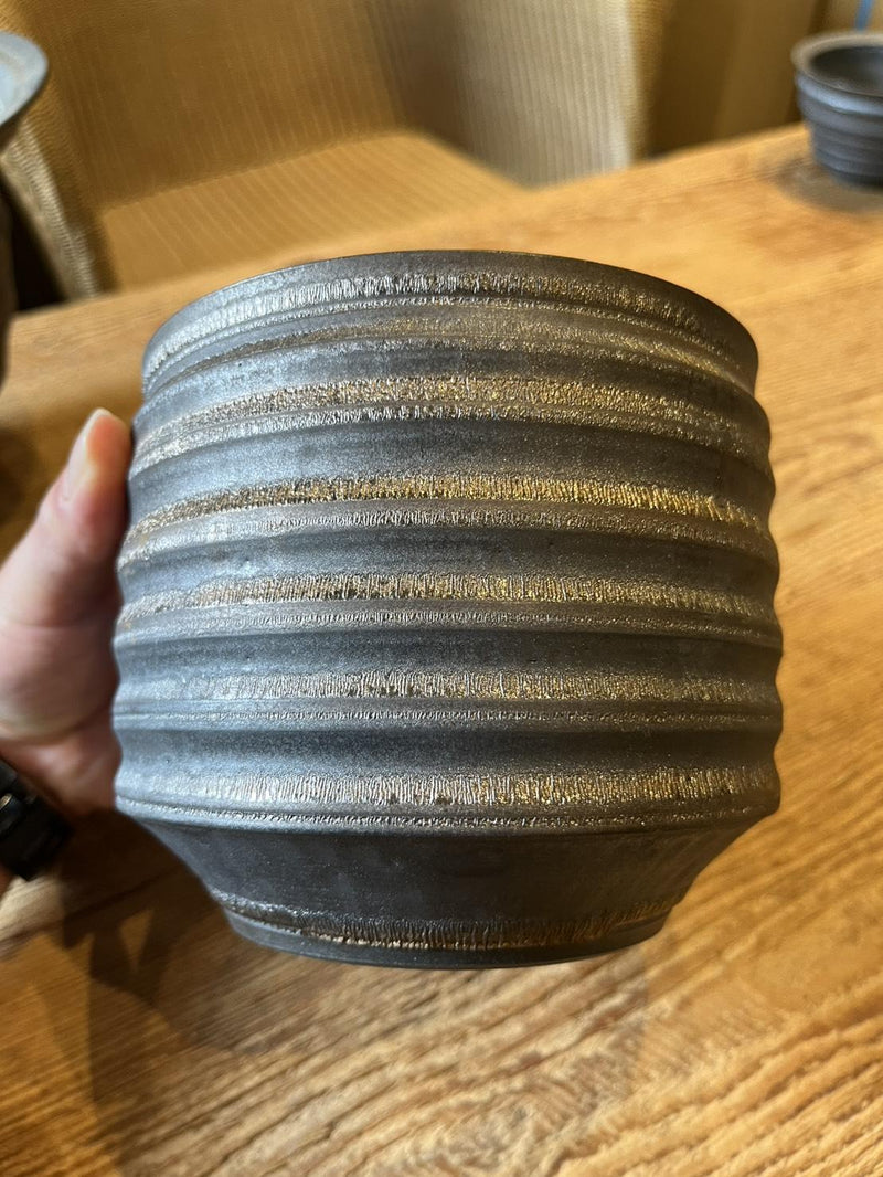 plant pot_049 黒鳴鉢